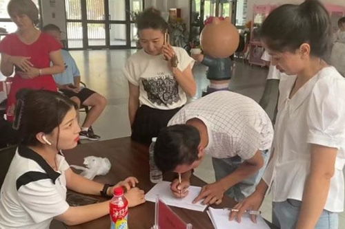 新疆温宿县 以“公共就业服务社区行”为抓手，为高校毕业生高质量就业铺路搭桥